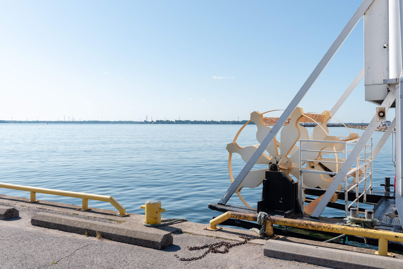Illustration for article titled HMCS Oriole at Crawford Wharf in Downtown Kingston